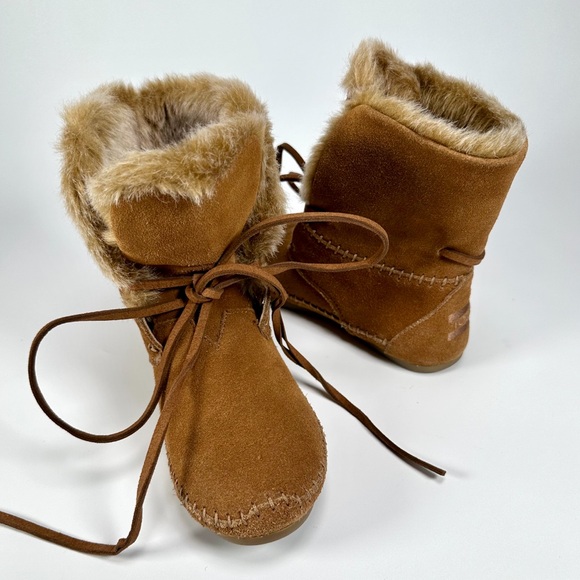 TOMS Zahara Suede Moc Faux Shearling Bootie Boots in Chestnut - Picture 14 of 16